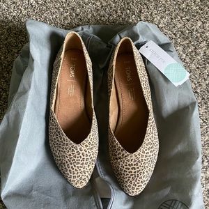 TOMS Printed Pointed Flats